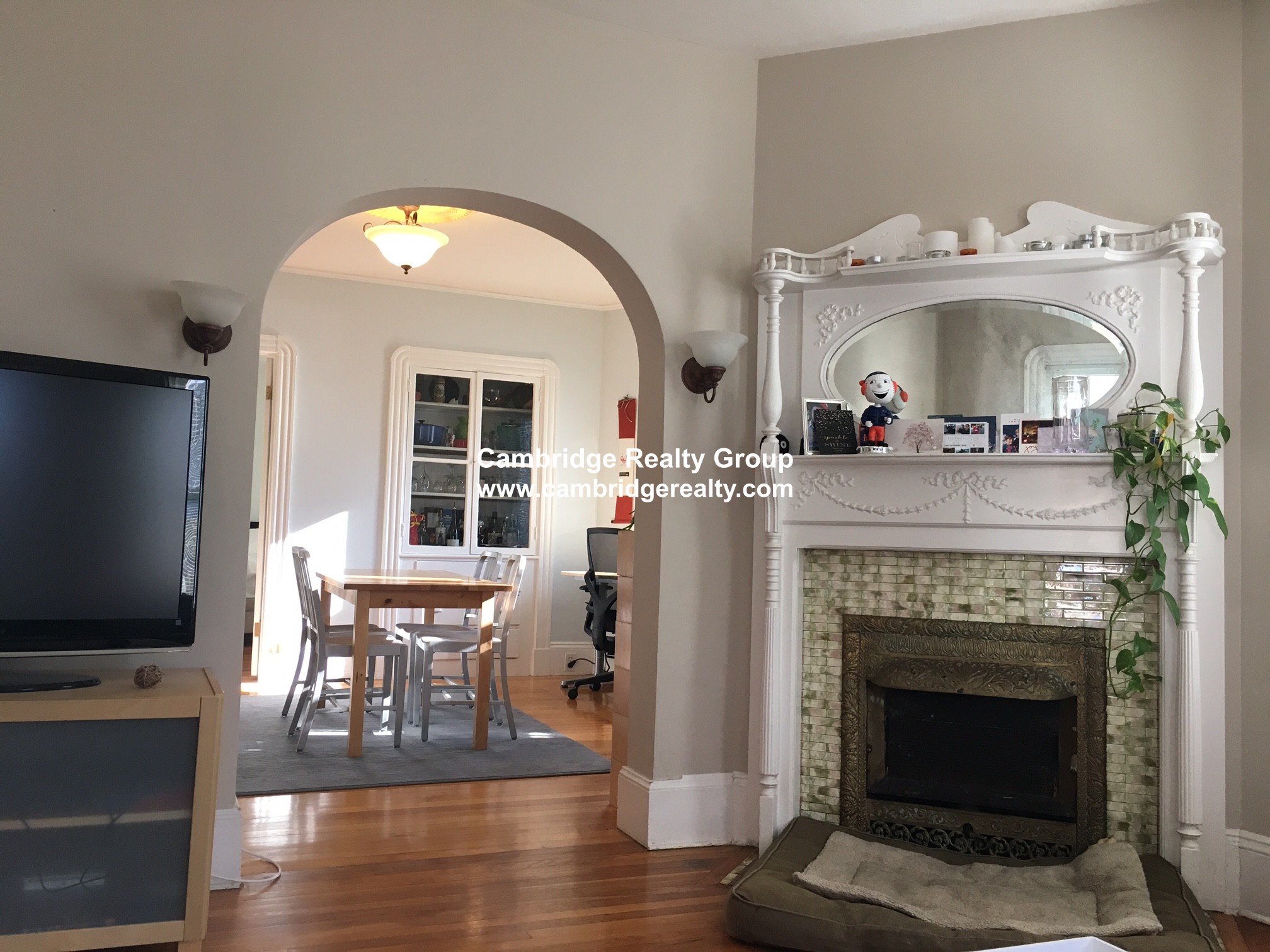 87 Holworthy St, West Cambridge