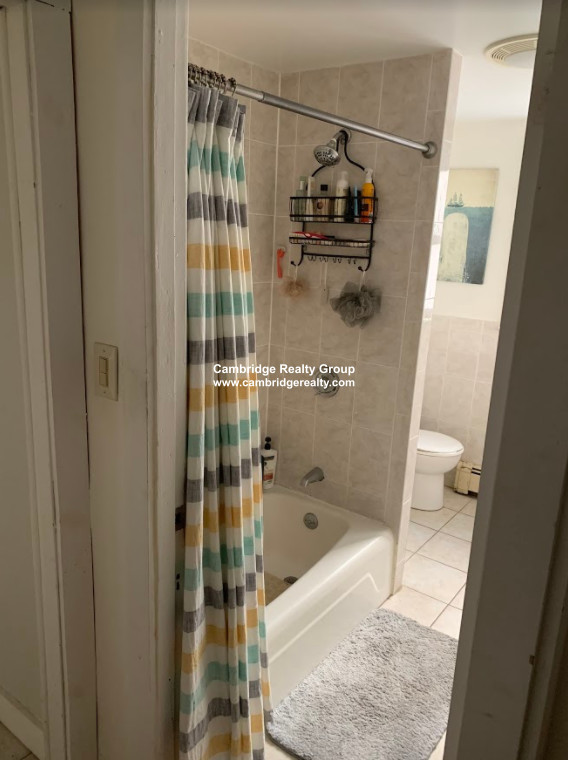 16 18 Valentine St, Cambridgeport