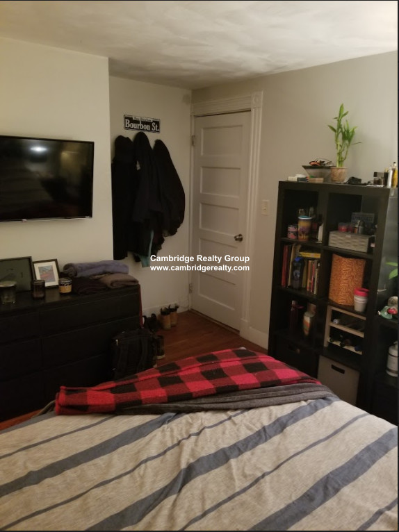 16 18 Valentine St, Cambridgeport