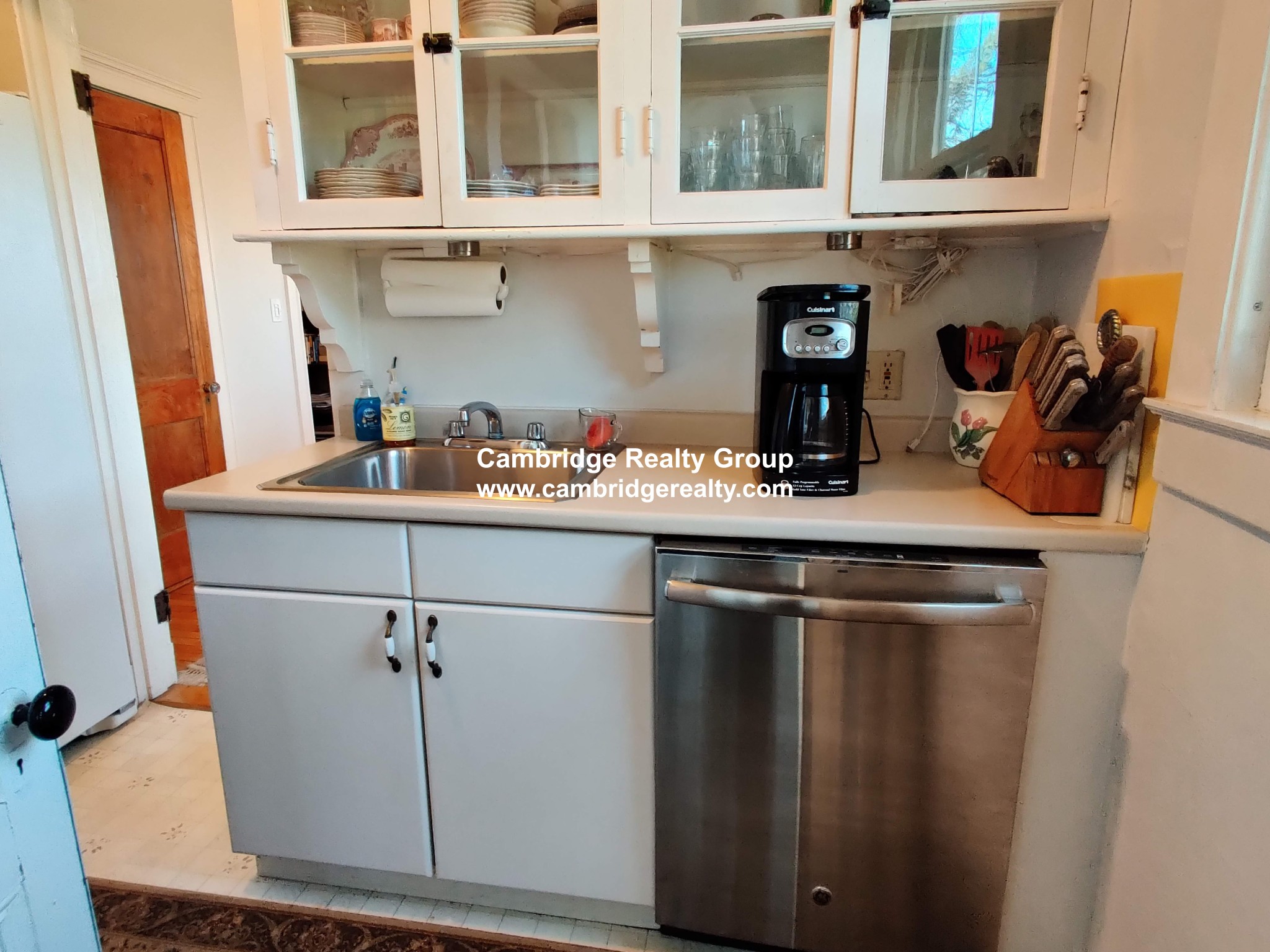 41 Hawthorn St, Harvard Square