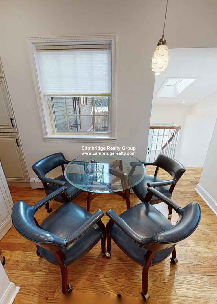 9 Ashton Pl, Mid-Cambridge