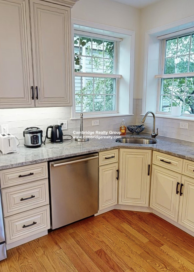 9 Ashton Pl, Mid-Cambridge