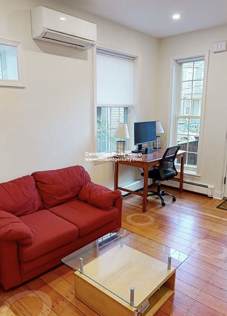 9 Ashton Pl, Mid-Cambridge