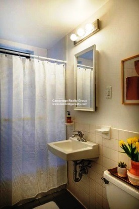3 bed, 1 bath apartment for rent at 12 Prince St Unit 2, Cambridgeport — photo 8 of 12