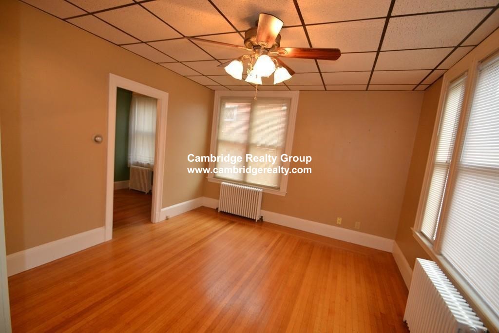 22 Grand View Ave, Prospect Hill