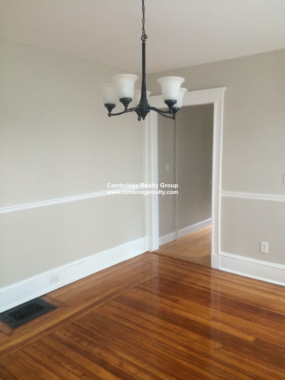 10 Hall St, Davis Square