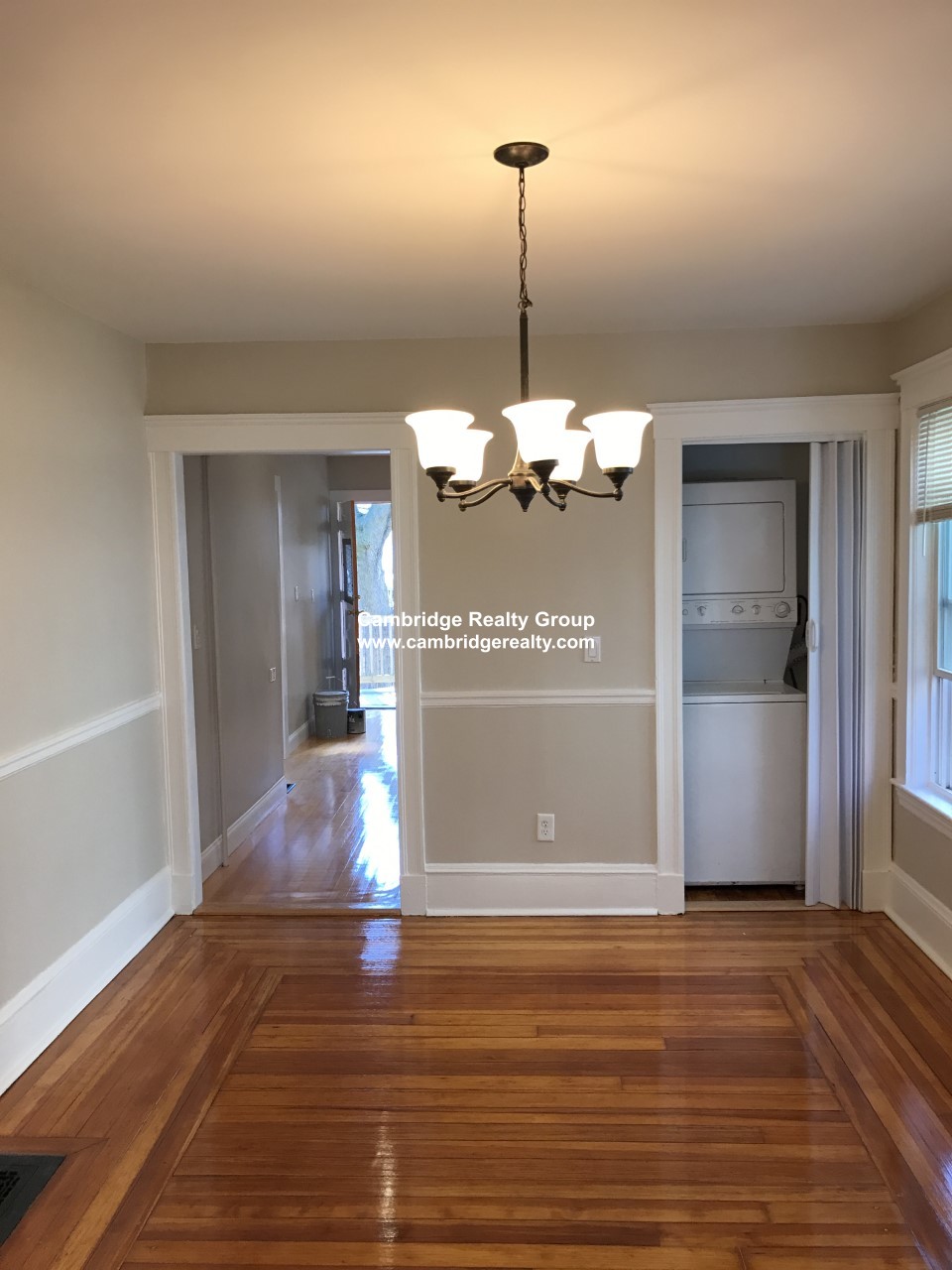 10 Hall St, Davis Square