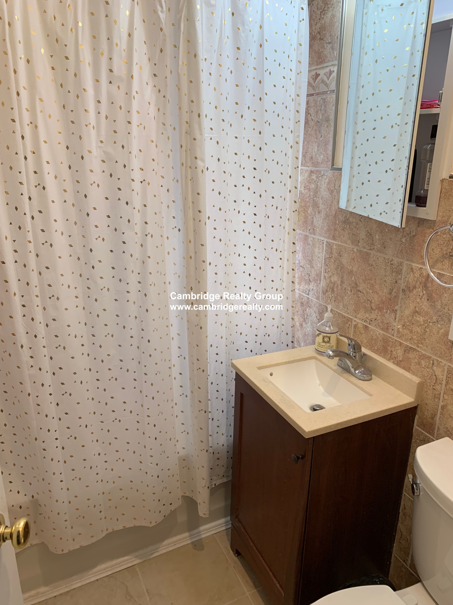 3 bed, 1 bath apartment for rent at 49 Porter Rd Unit 1, Porter Square — photo 13 of 16