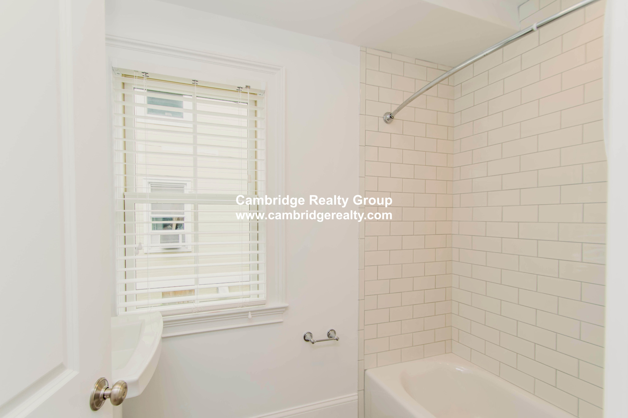 126 Columbia St, The Port