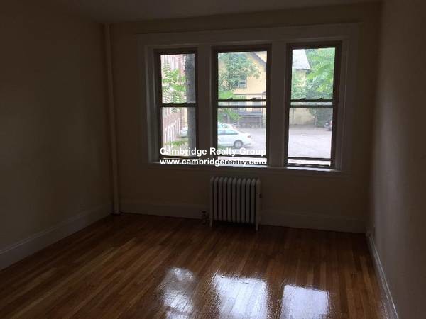 1610 Massachusetts Ave, Harvard Square