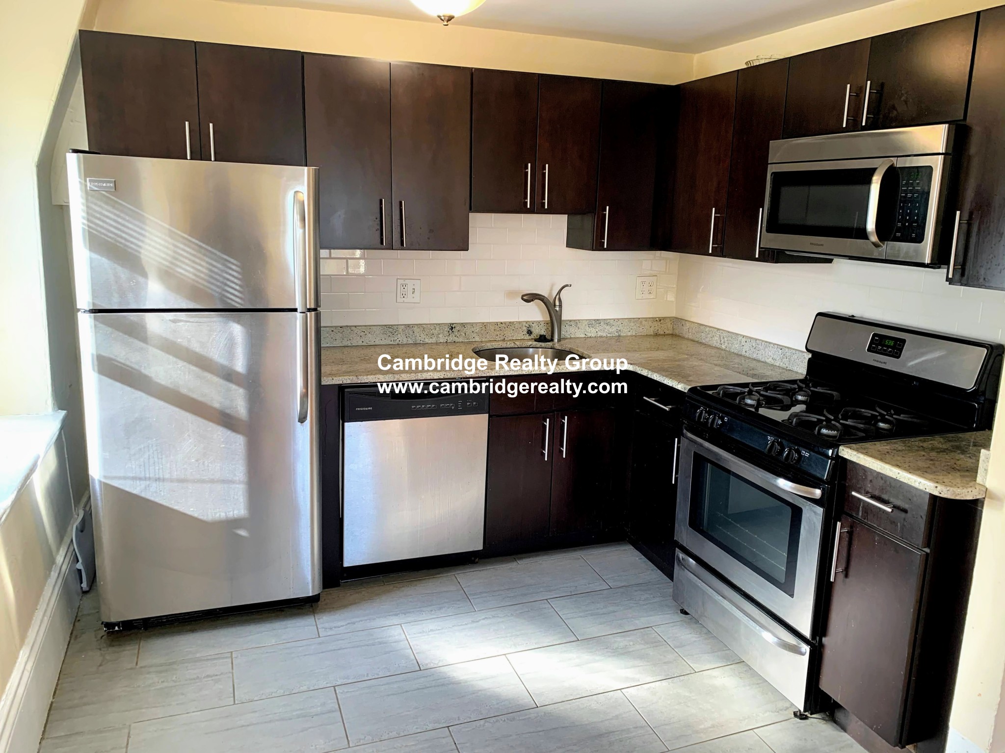 41 Crescent St, Charlestown