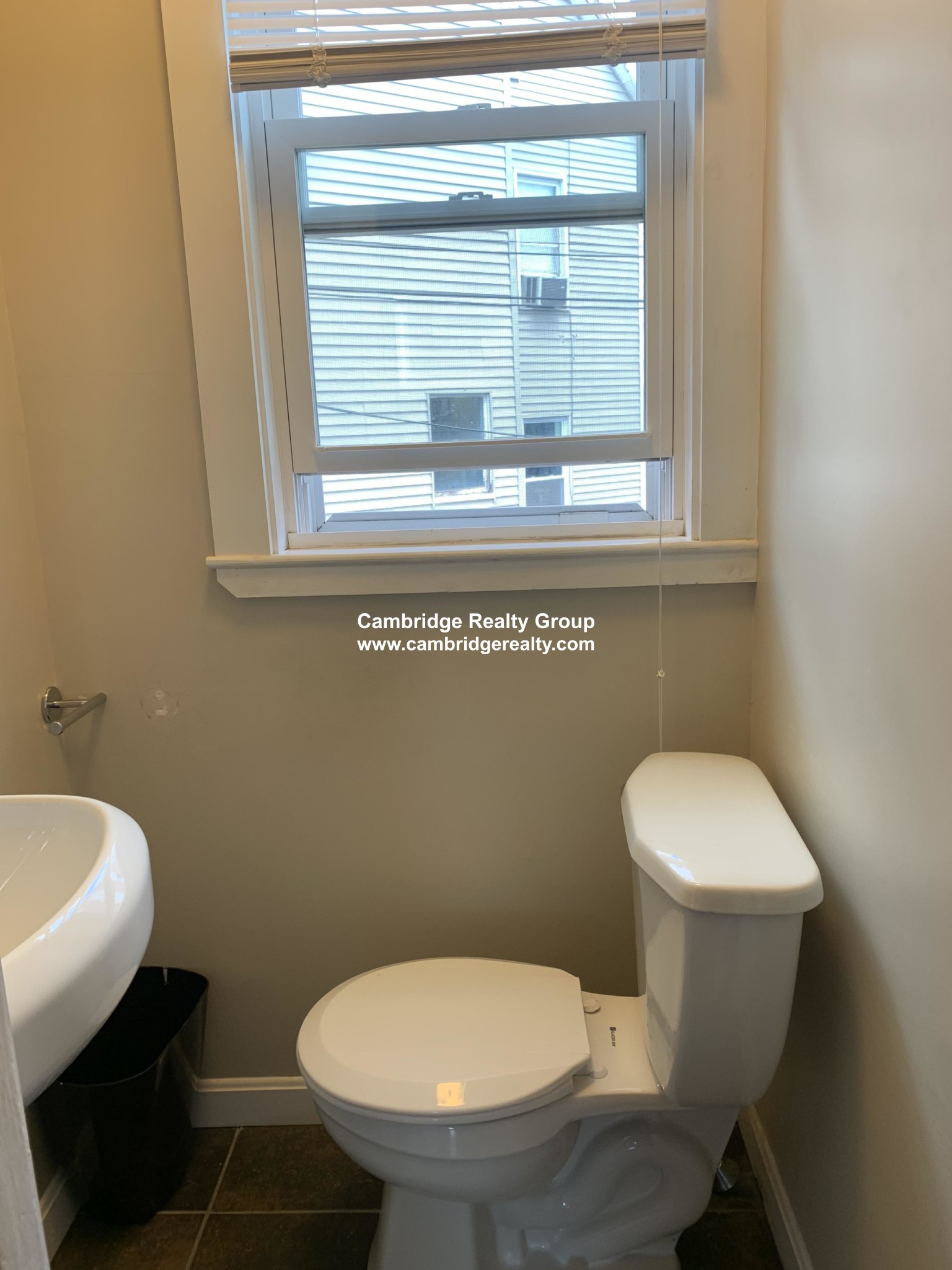 515 Medford St, Ball Square