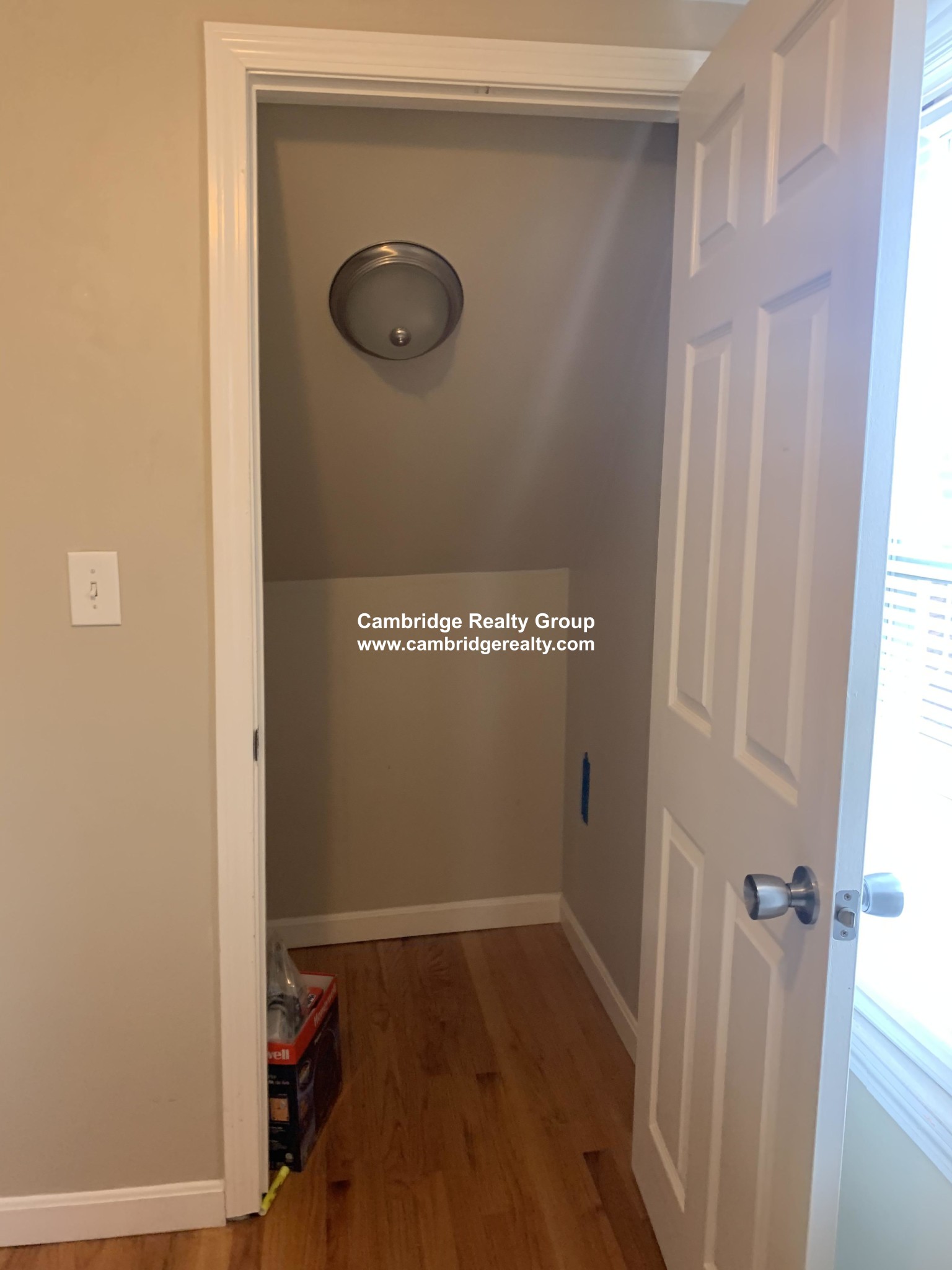 515 Medford St, Ball Square