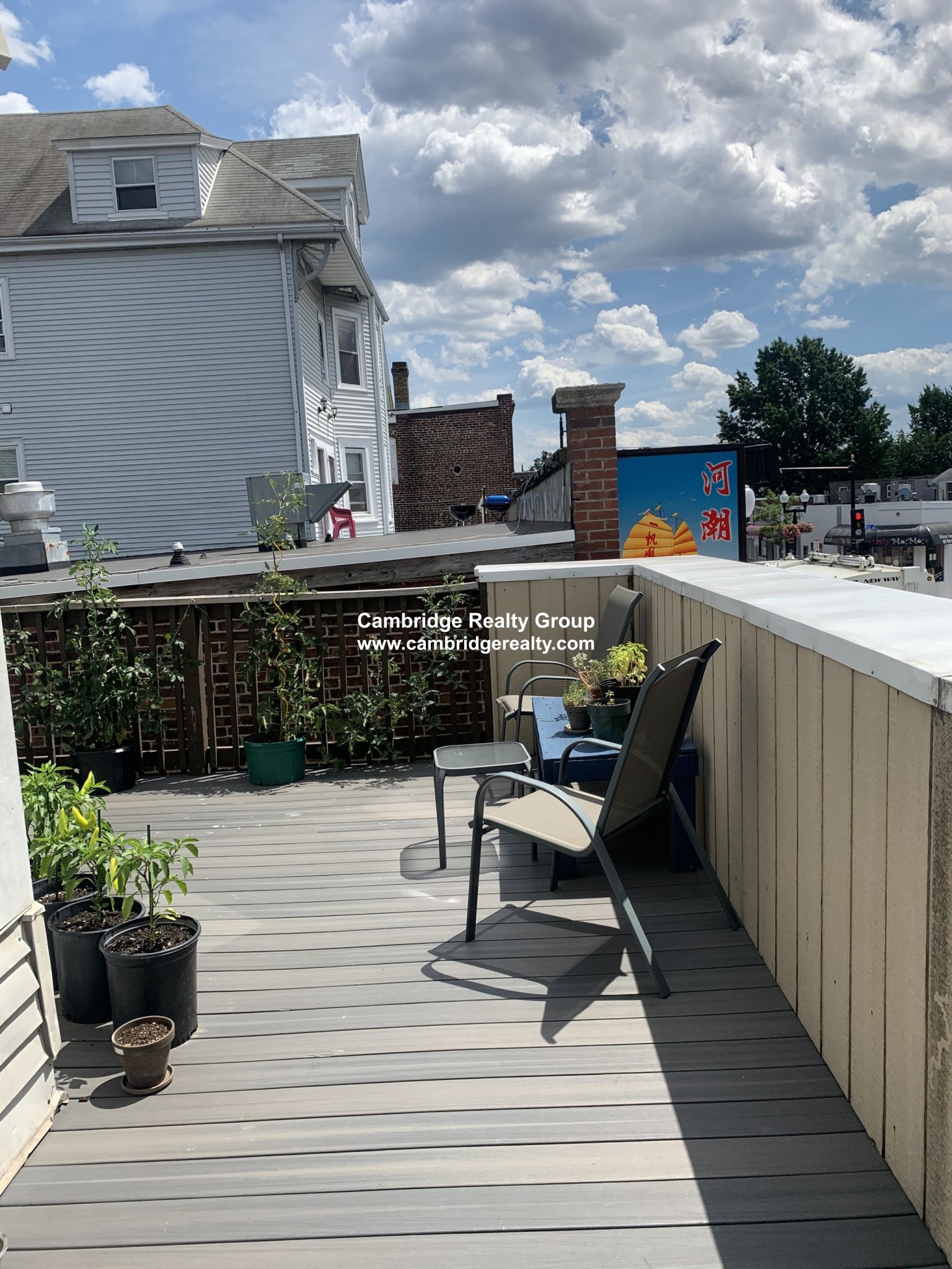 515 Medford St, Ball Square