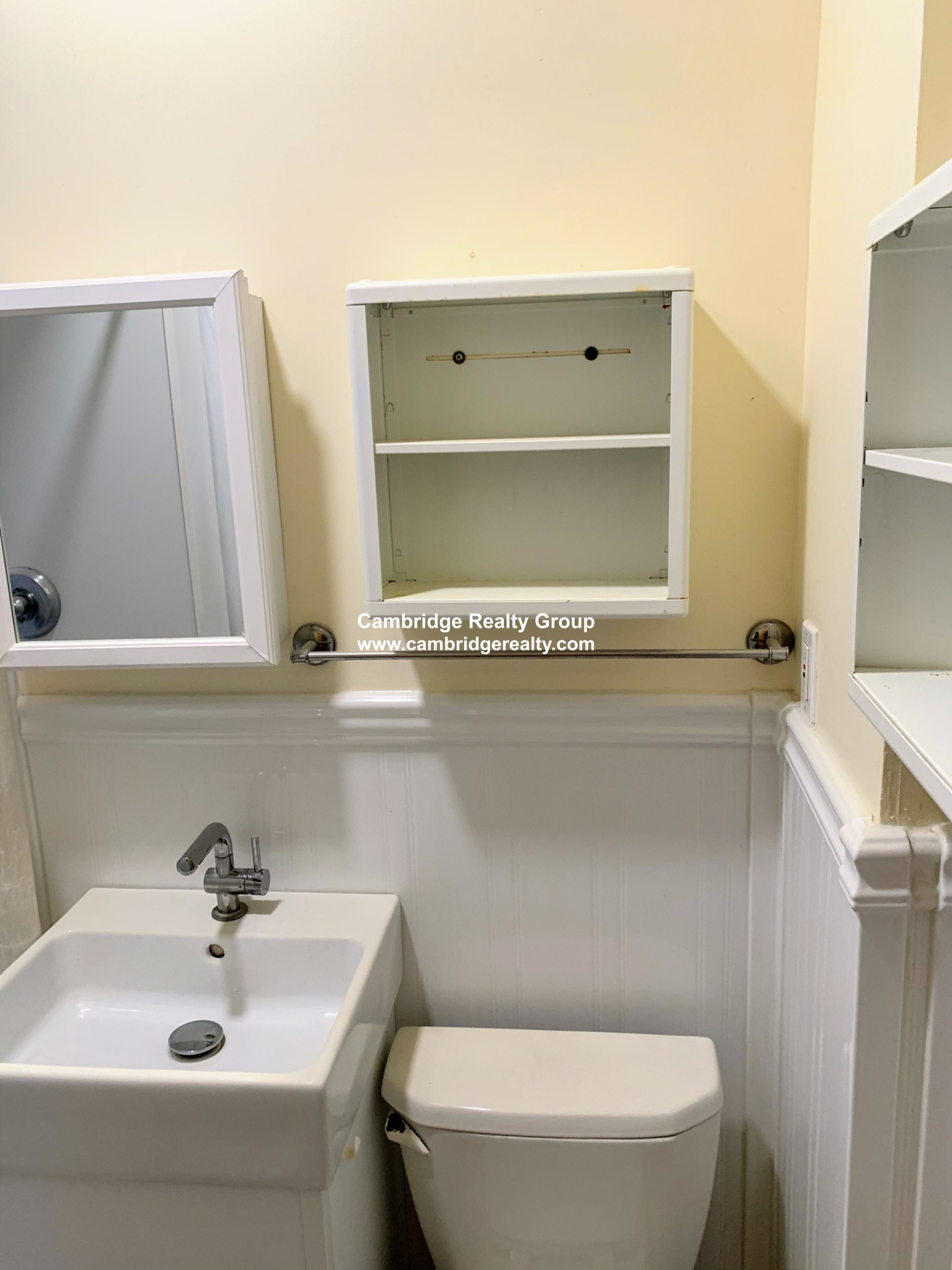 368 Washington St, Ward Two