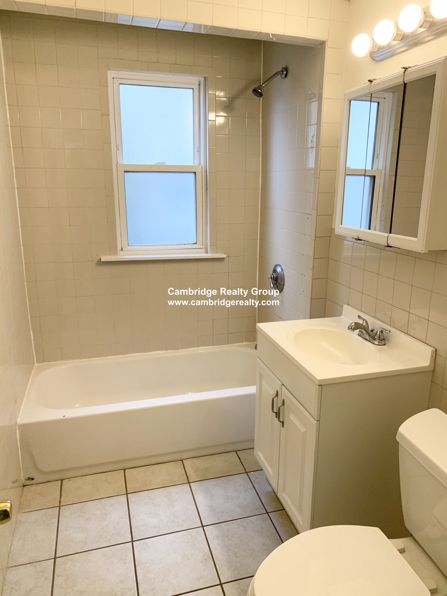 3 bed, 1 bath apartment for rent at 11 Lewis St Unit 1, Inman Square — photo 15 of 17