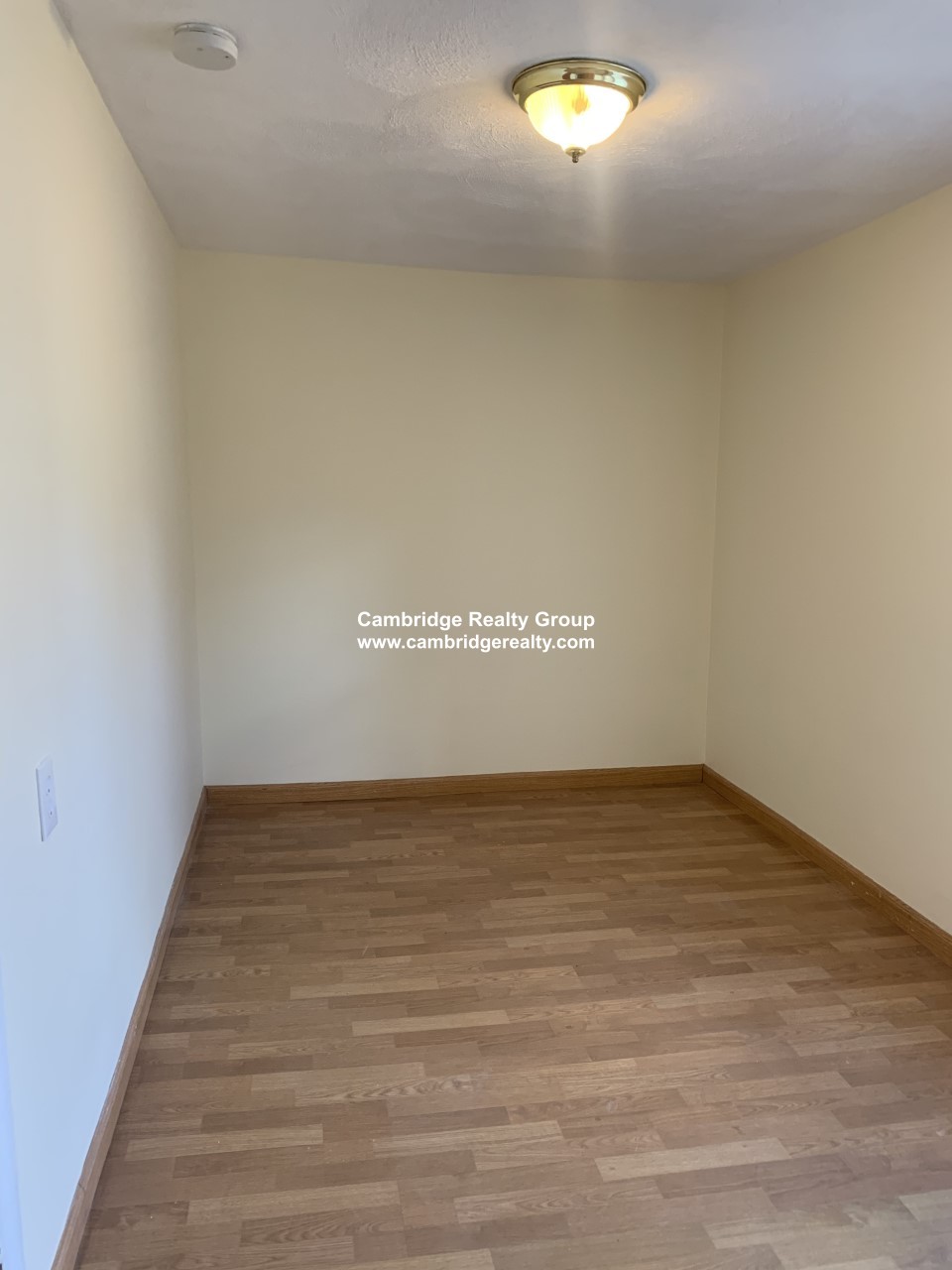 19 Burnside Ave, Davis Square