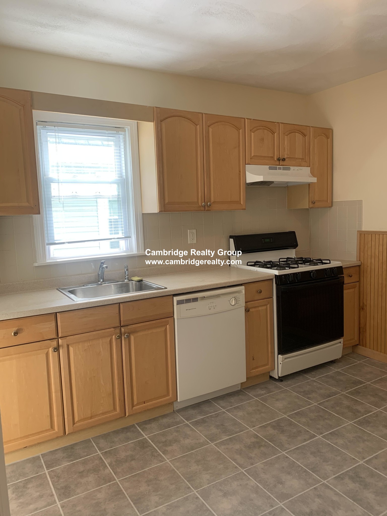 19 Burnside Ave, Davis Square