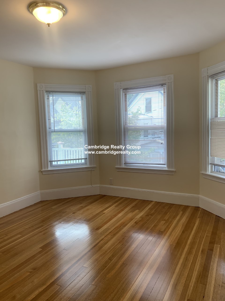 19 Burnside Ave, Davis Square