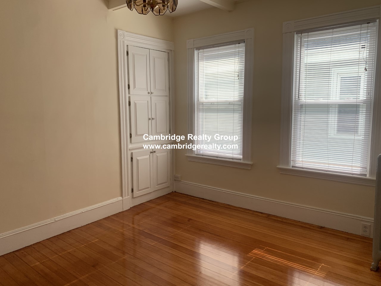 19 Burnside Ave, Davis Square