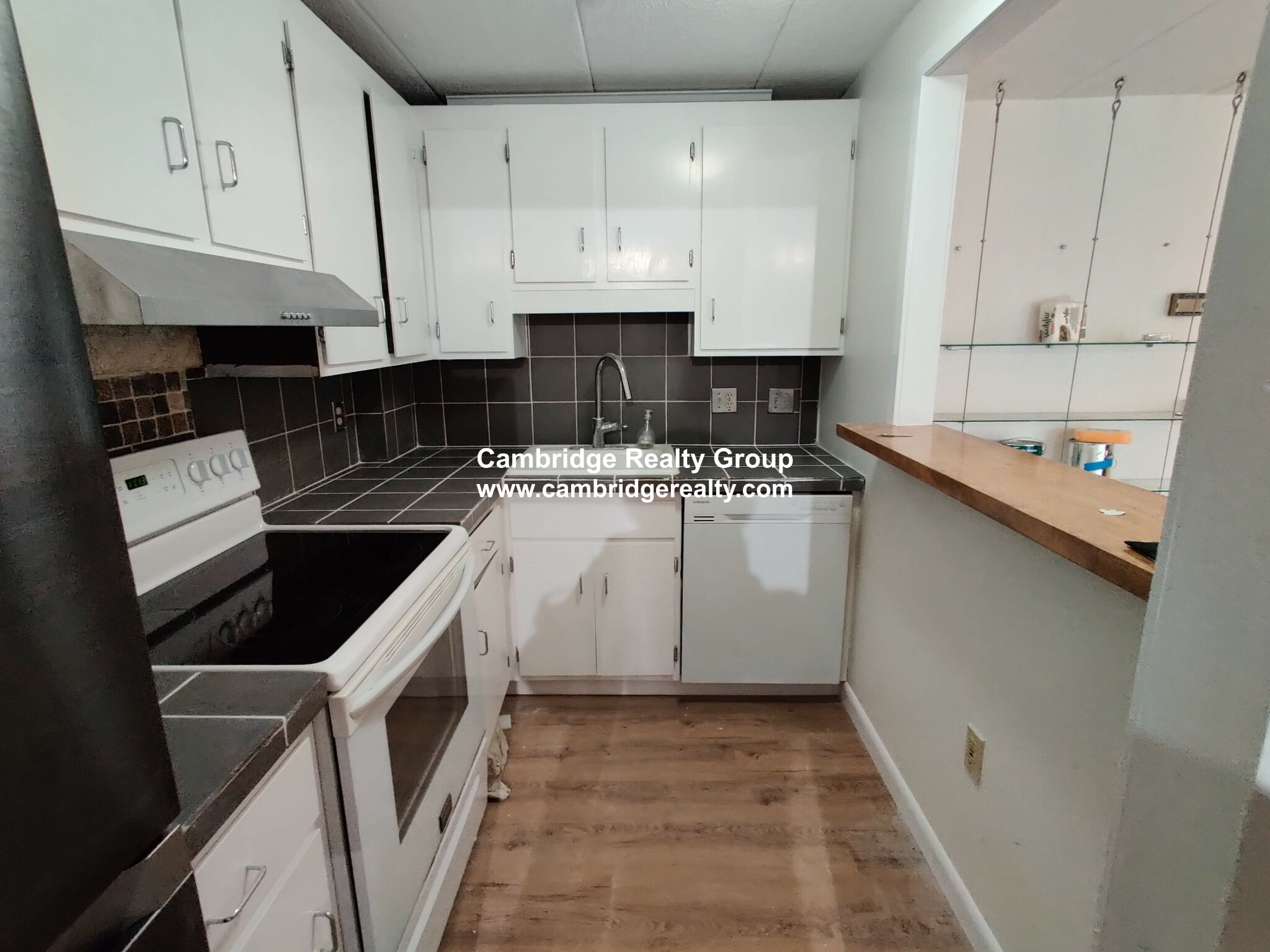 2 bed, 2 bath apartment for rent at 44 Concord Ave Unit 305, Harvard Square — photo 5 of 17