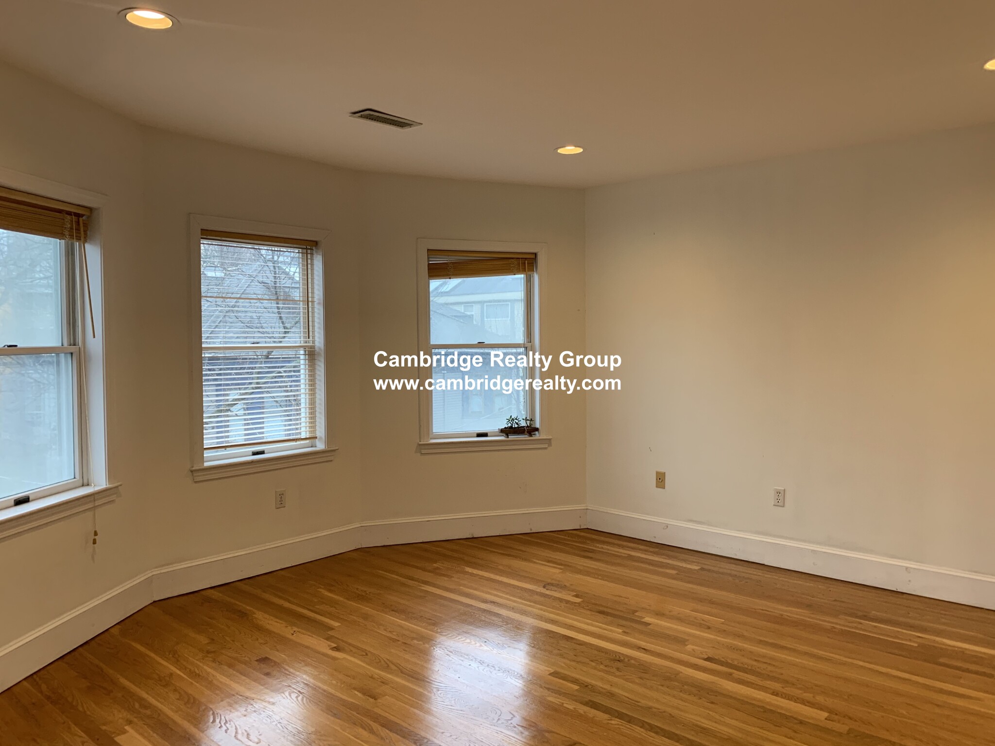 2 bed, 1.5 bath apartment for rent at 28 Surrey St Unit 3, Harvard Square — photo 9 of 25