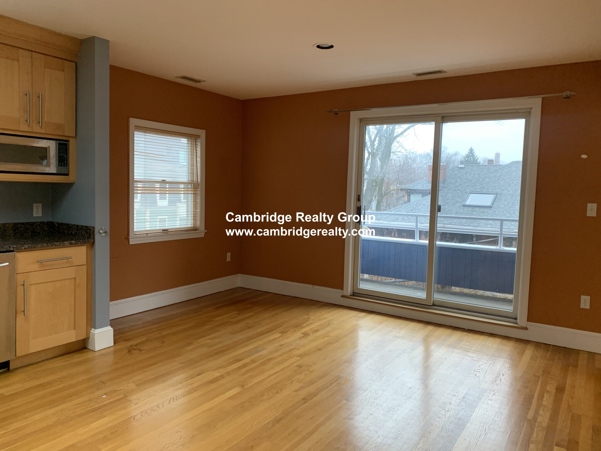 2 bed, 1.5 bath apartment for rent at 28 Surrey St Unit 3, Harvard Square — photo 2 of 25