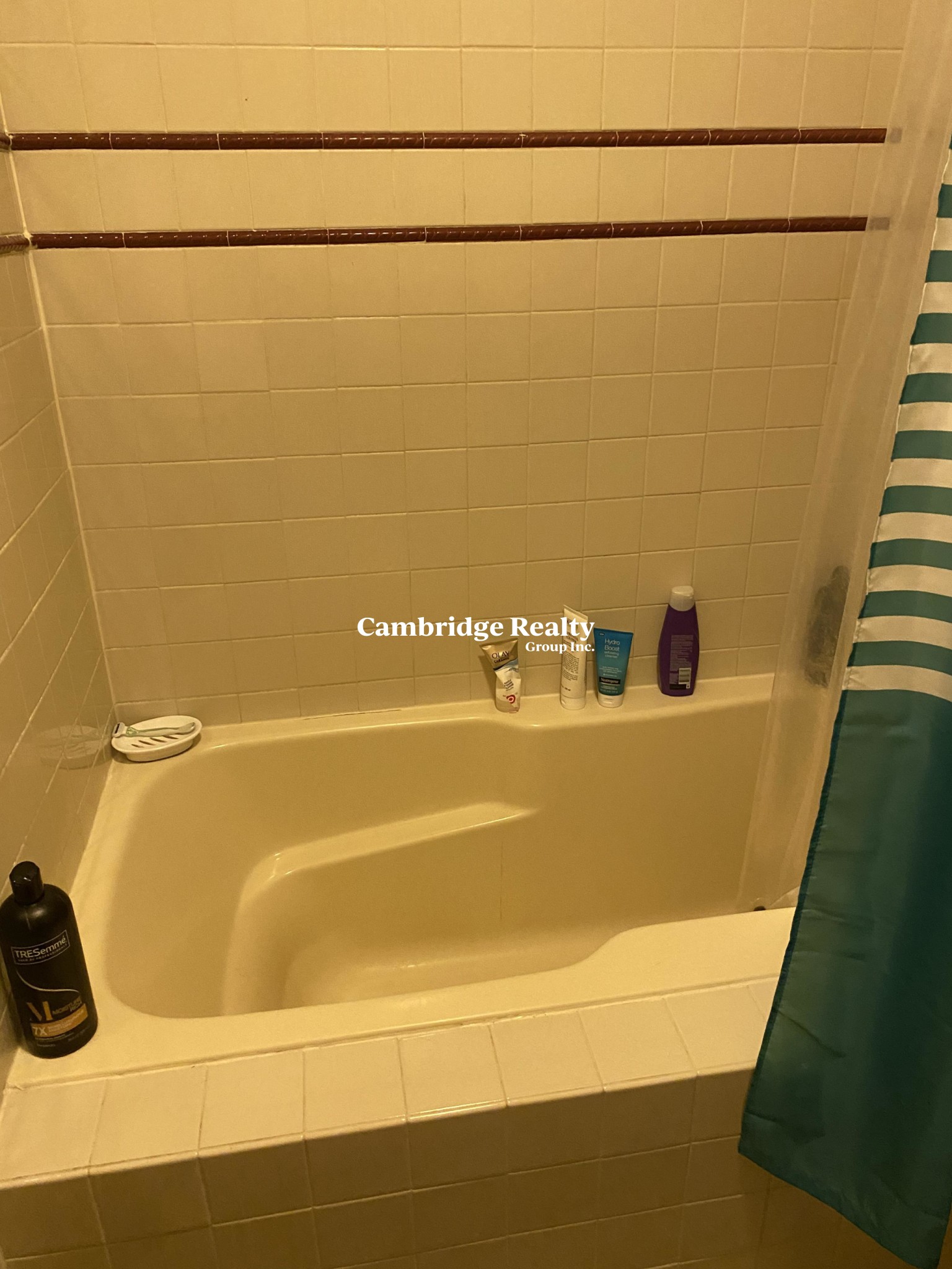 44 Edgar Ave, Magoun Square