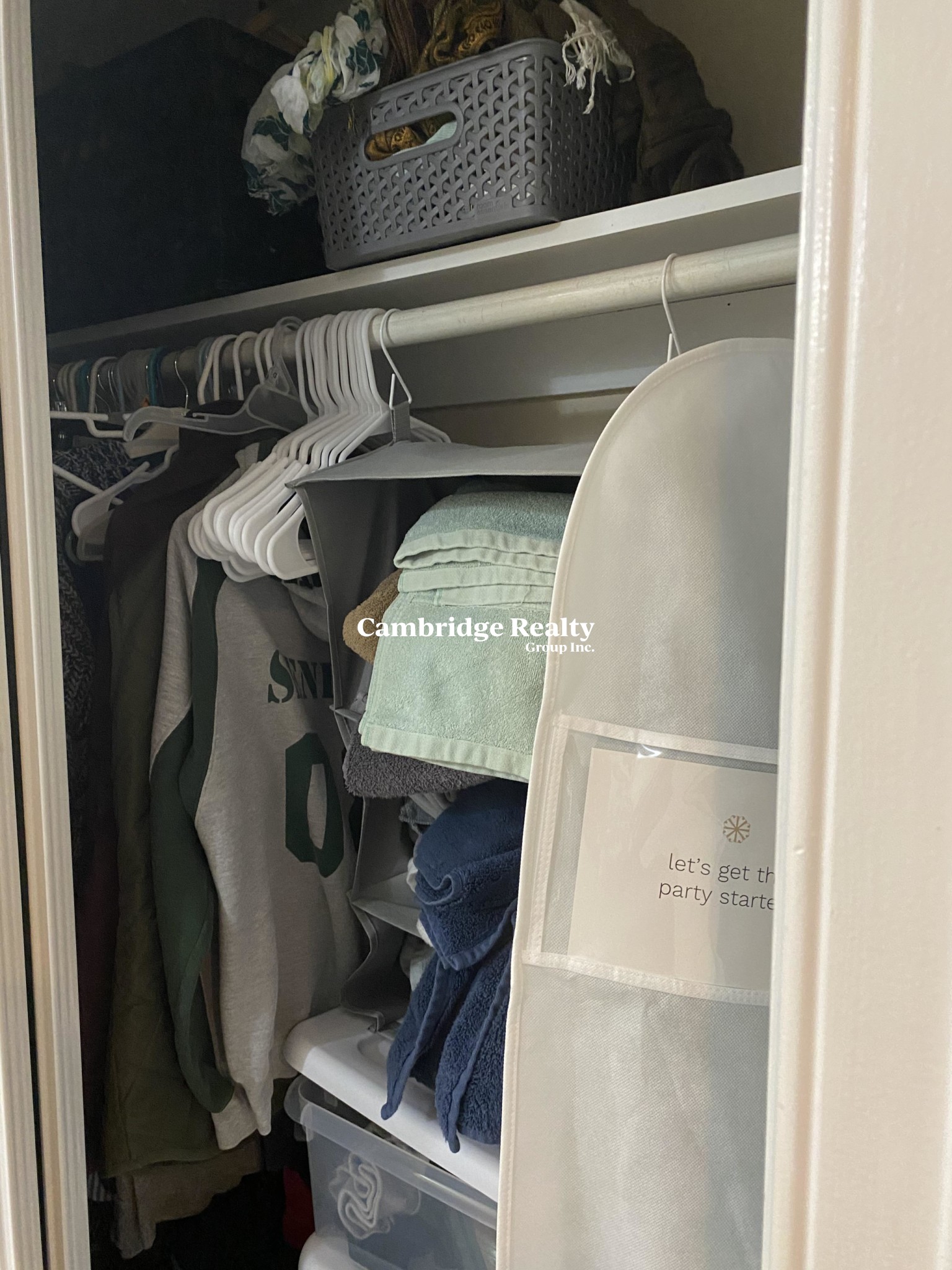 44 Edgar Ave, Magoun Square