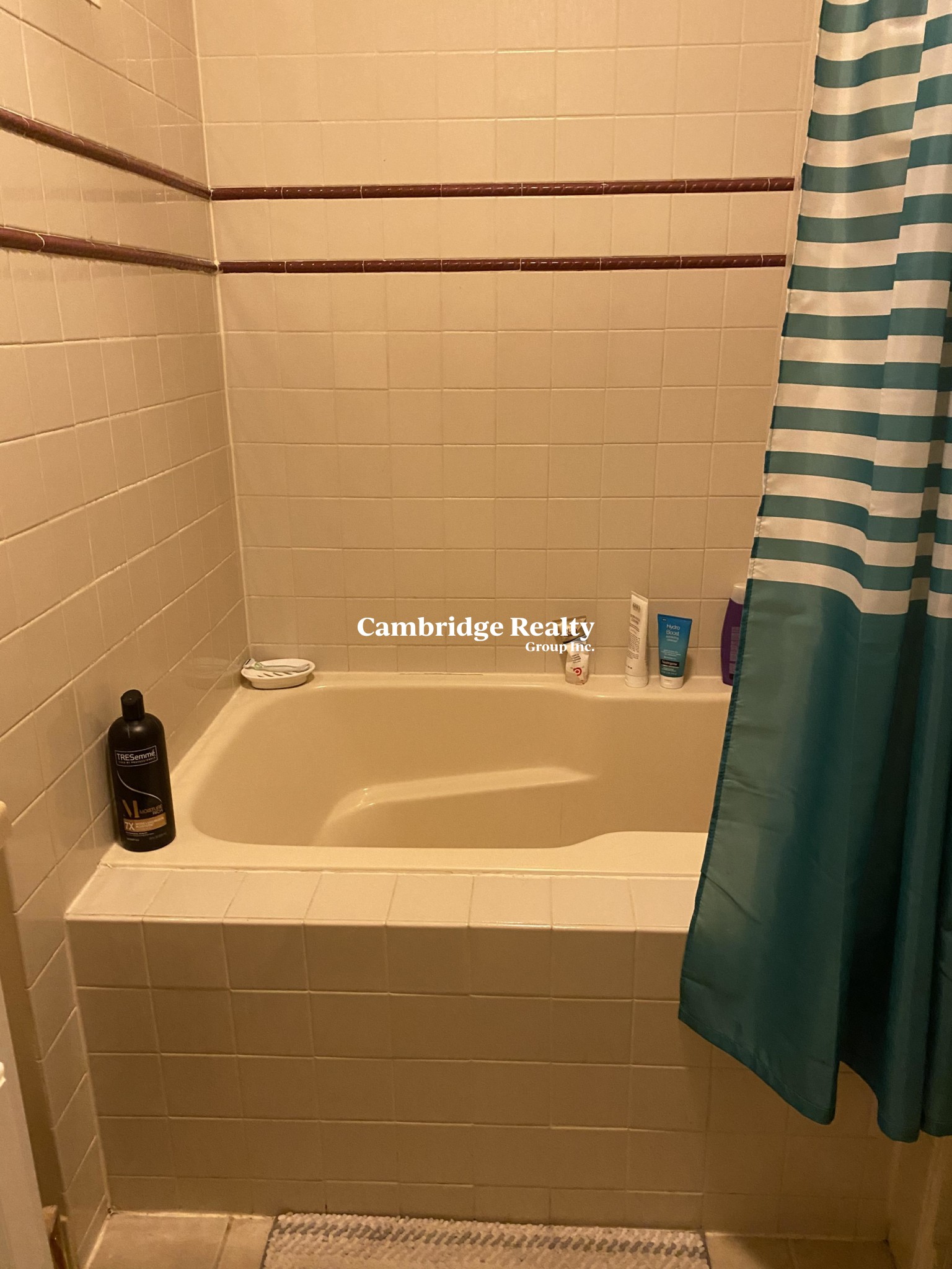 44 Edgar Ave, Magoun Square