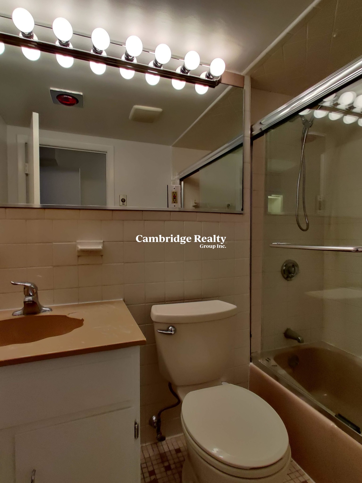 2 bed, 2 bath apartment for rent at 44 Concord Ave Unit 305, Harvard Square — photo 13 of 17