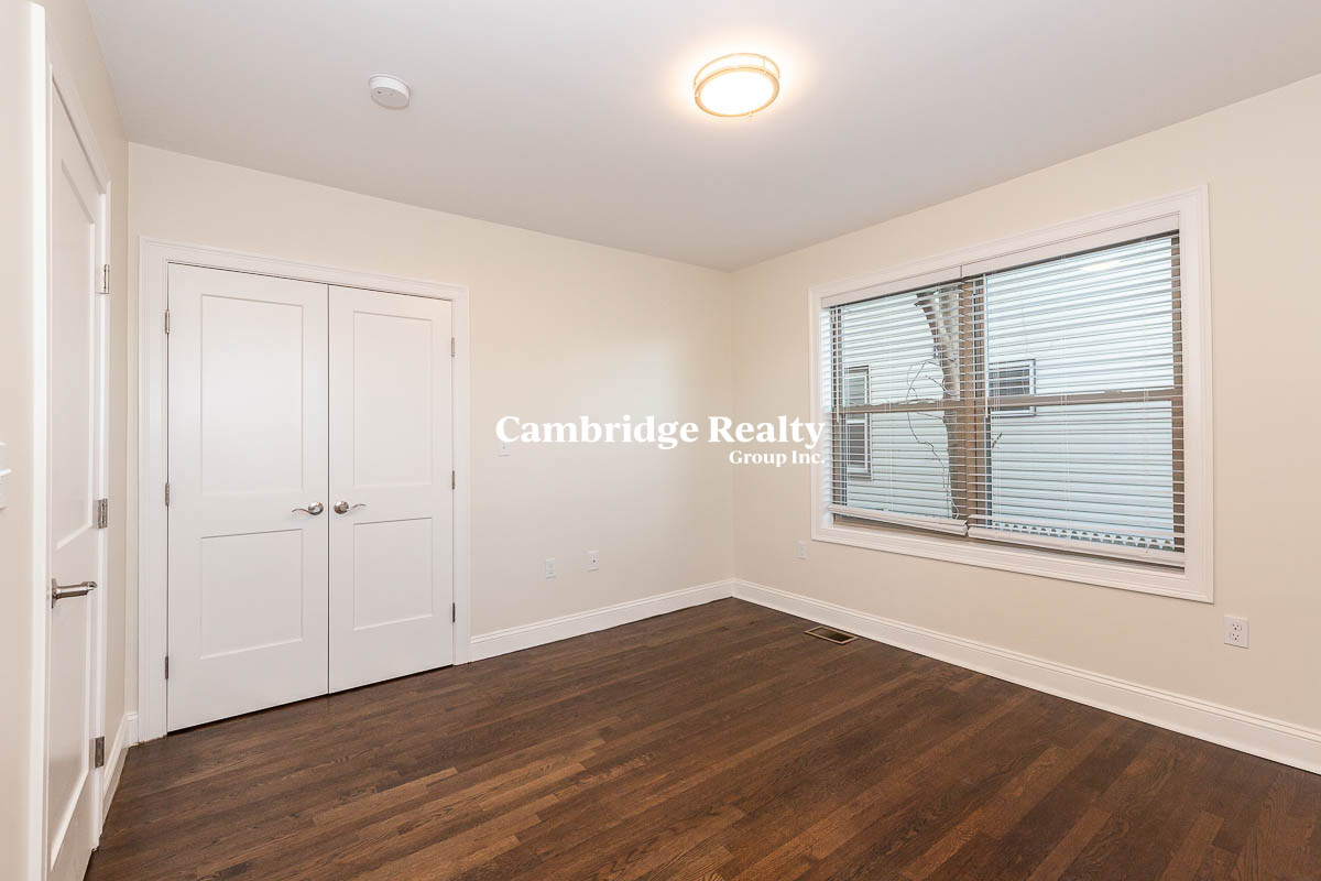 27 29 First St, Medford