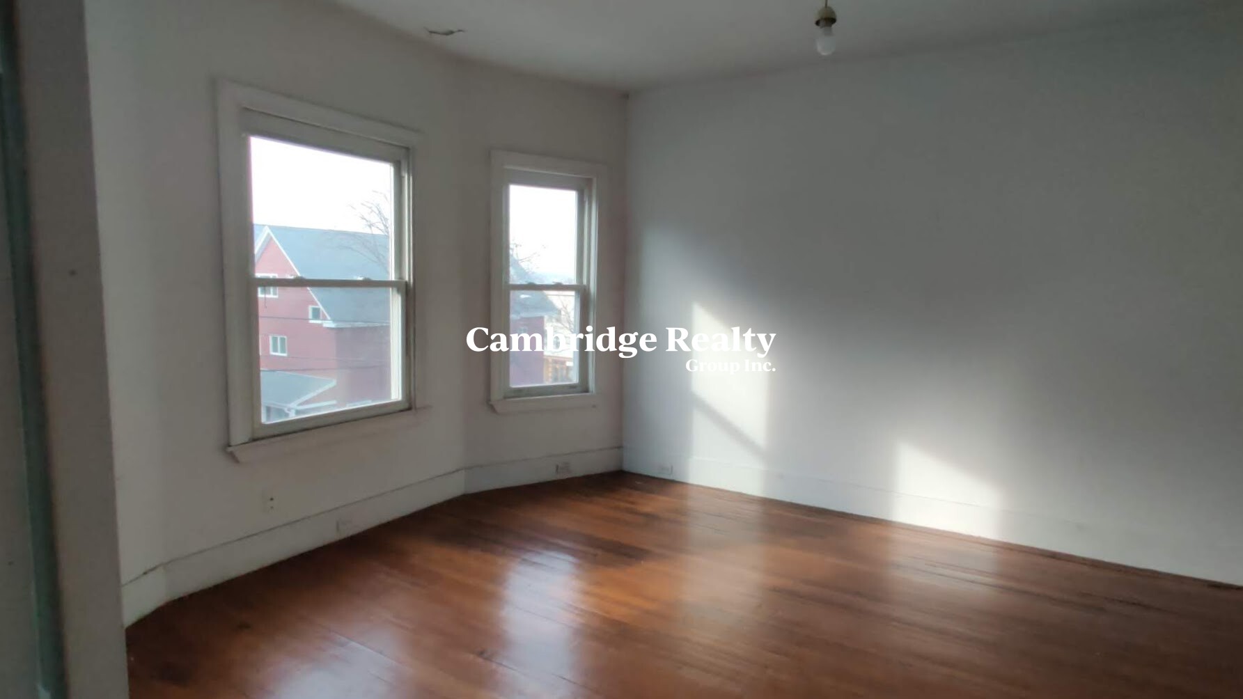 5 bed, 2 bath apartment for rent at 115 Porter St Unit 2, Powder House Square — photo 2 of 22