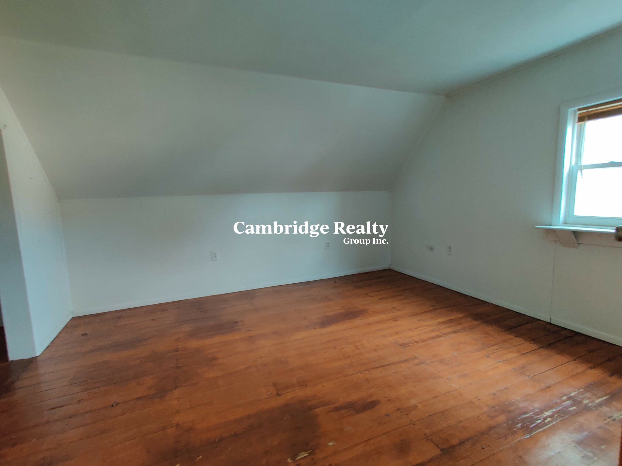 5 bed, 2 bath apartment for rent at 115 Porter St Unit 2, Powder House Square — photo 12 of 22