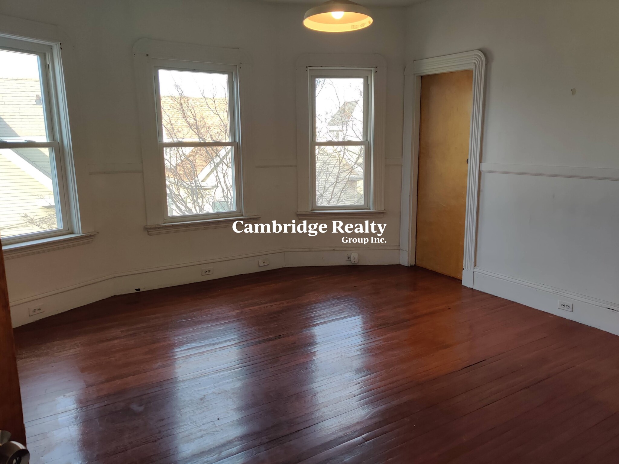 5 bed, 2 bath apartment for rent at 115 Porter St Unit 2, Powder House Square — photo 18 of 22