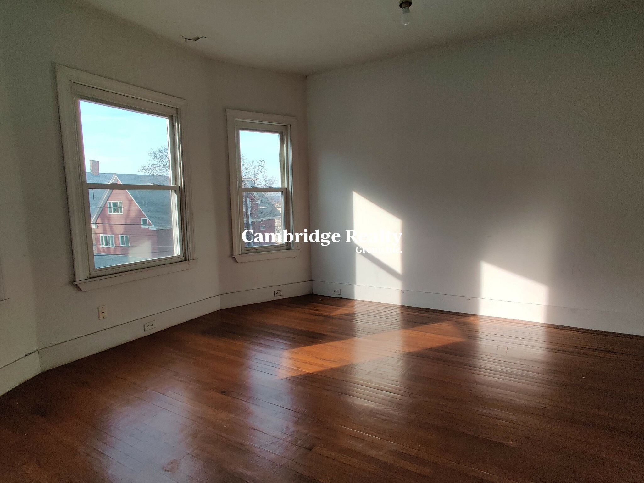 5 bed, 2 bath apartment for rent at 115 Porter St Unit 2, Powder House Square — photo 17 of 22