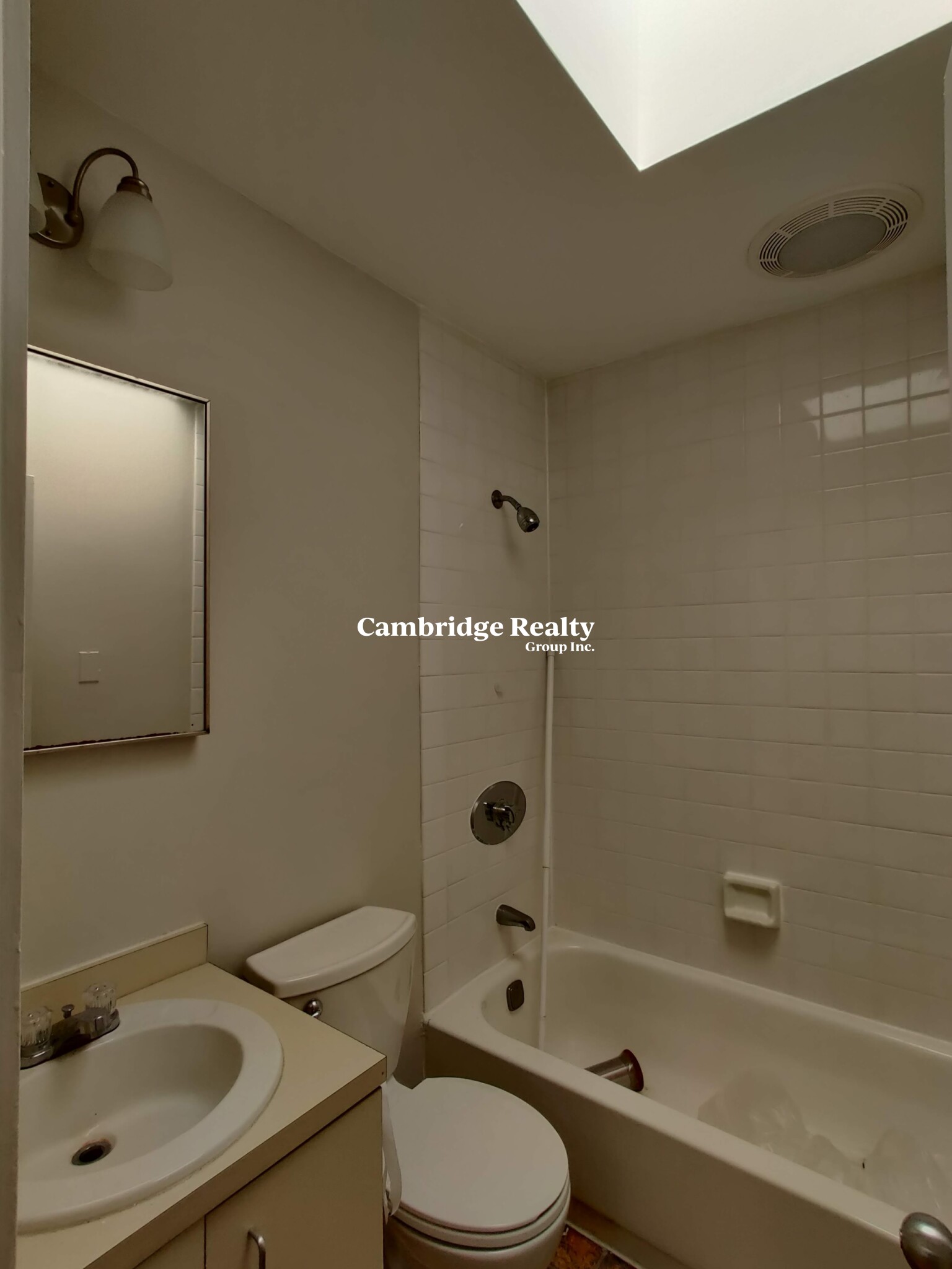 589 Putnam Ave, Cambridgeport