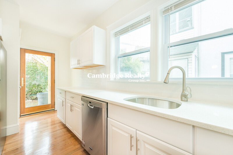 299 301 Alewife Brook Pkwy, West Somerville