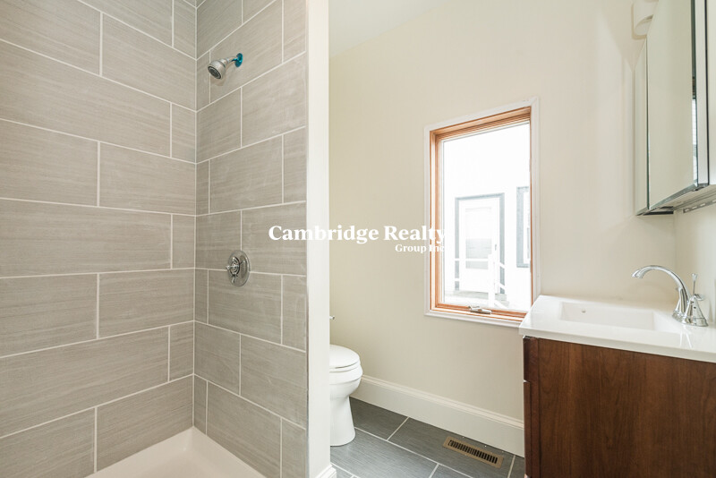 299 301 Alewife Brook Pkwy, West Somerville