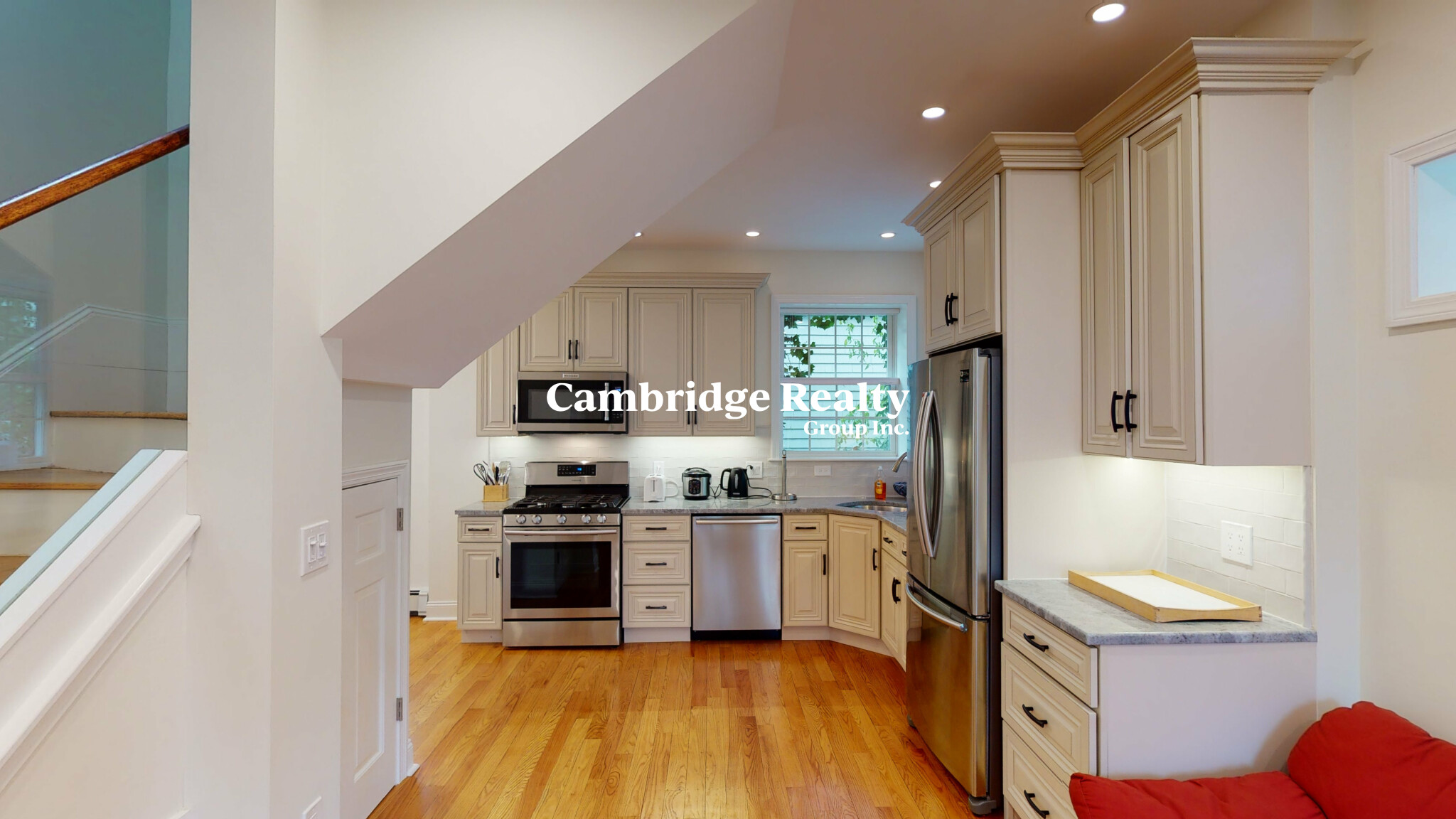 9 Ashton Pl, Mid-Cambridge