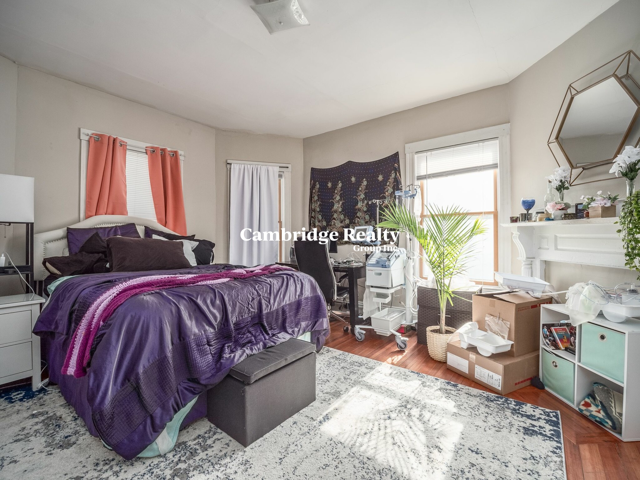 318 Beacon St, Ward Two