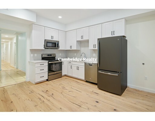 22 Magazine St, Cambridgeport