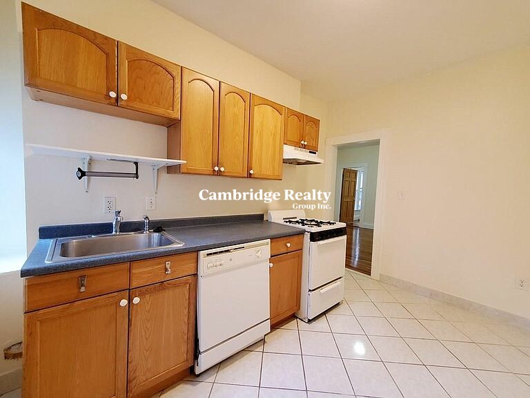 185 Beacon St, Ward Two