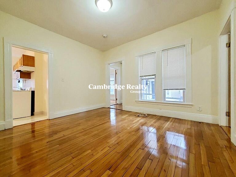 185 Beacon St, Ward Two