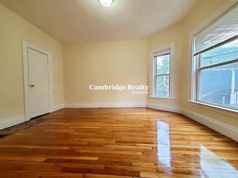 185 Beacon St, Ward Two