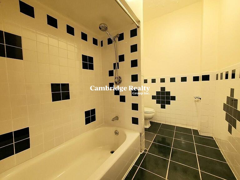 185 Beacon St, Ward Two