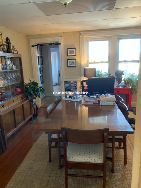 493 Broadway, East Somerville