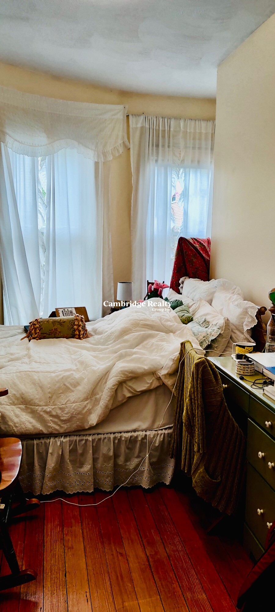 4 bed, 1.5 bath apartment for rent at 70 Dane St Unit 1, Union Square — photo 10 of 13
