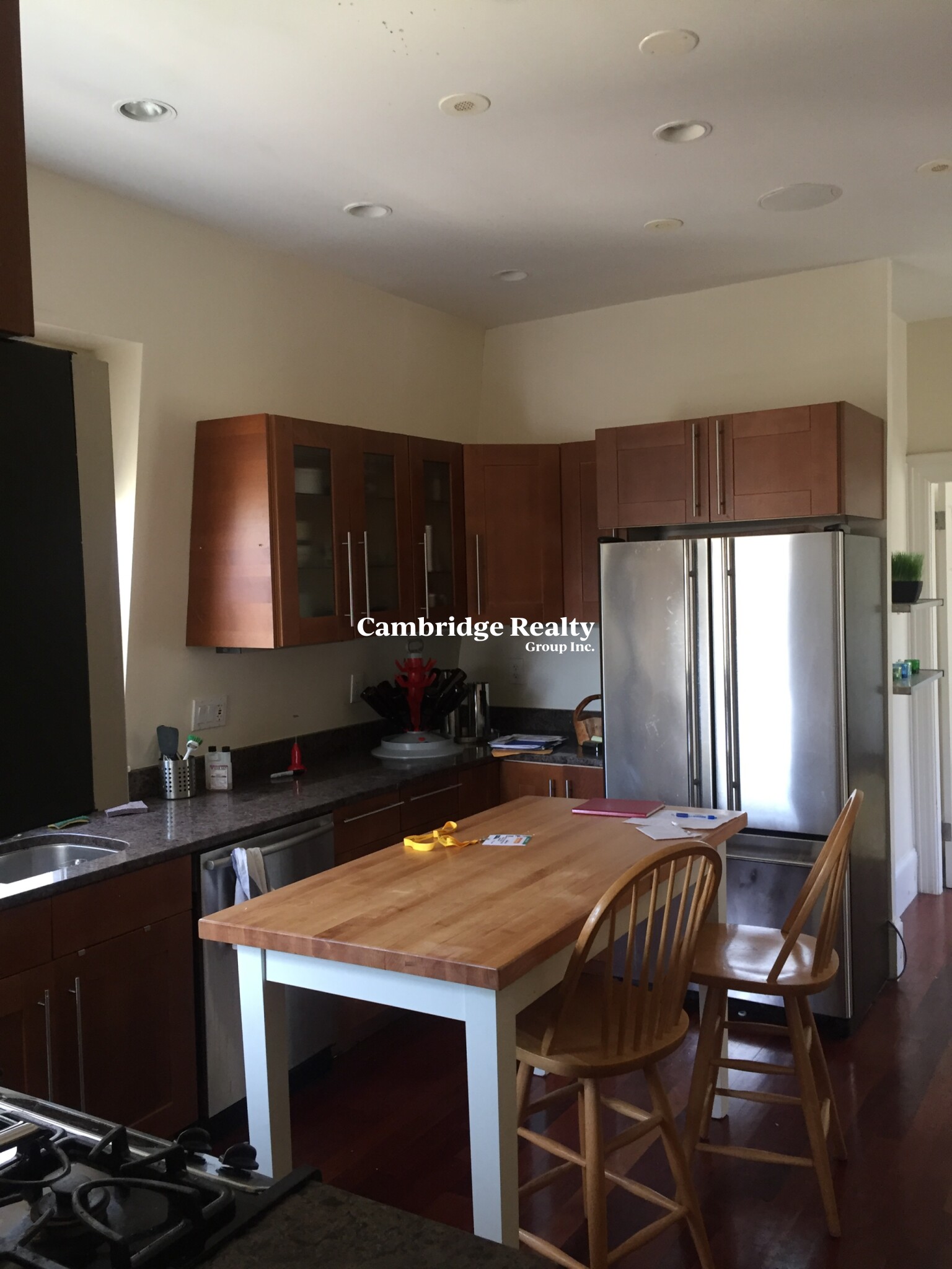 2.5 bed, 1 bath apartment for rent at 61 Columbus Ave Unit 1, Prospect Hill