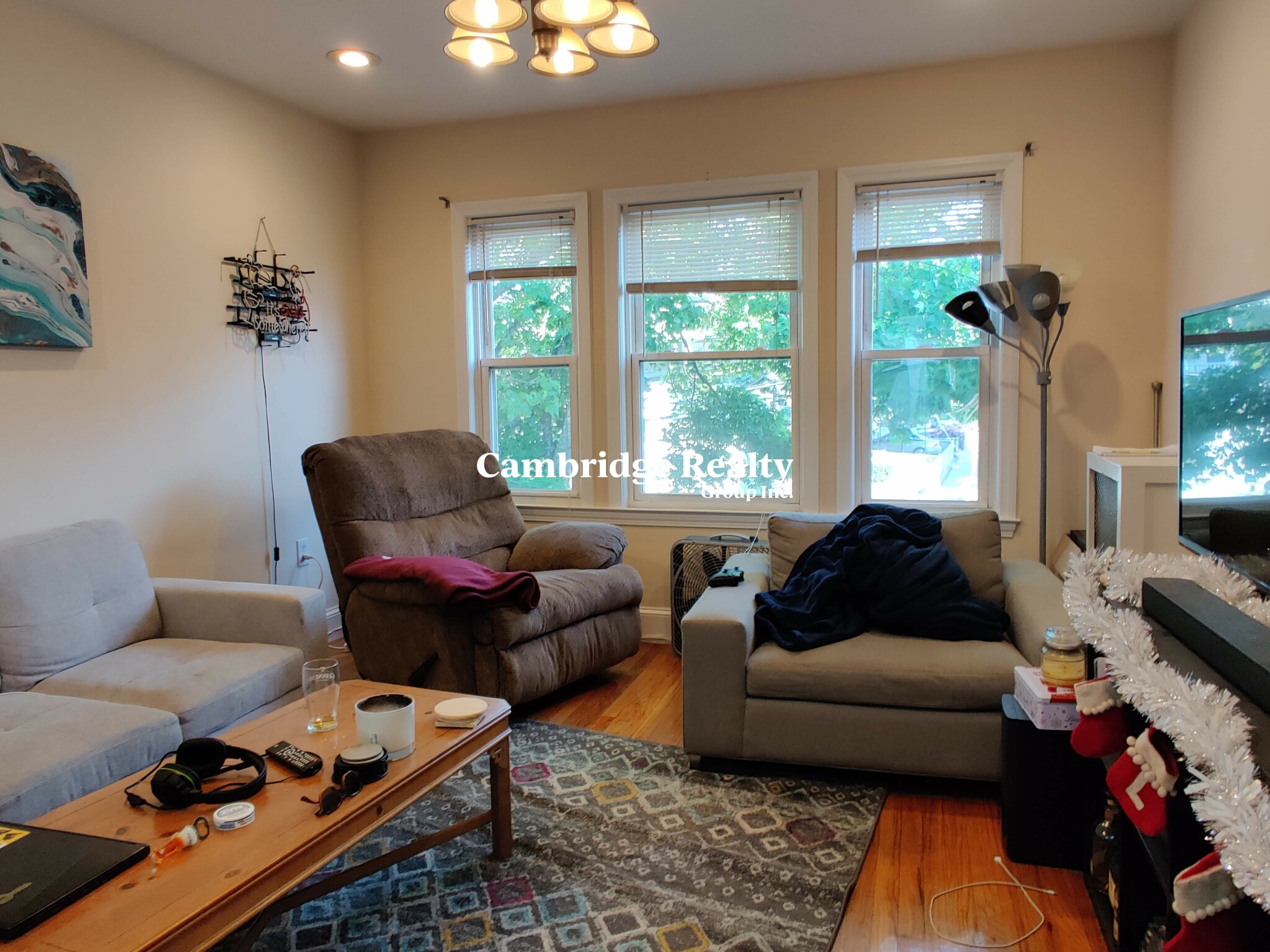 3.5 bed, 1 bath apartment for rent at 1 3 Edgar Ter Unit 2, Winter Hill — photo 7 of 21